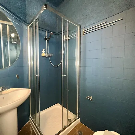 Ocean Breeze 2 By Homing Apartment *