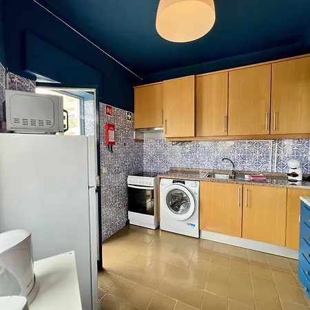 Ocean Breeze 2 By Homing * Lagos