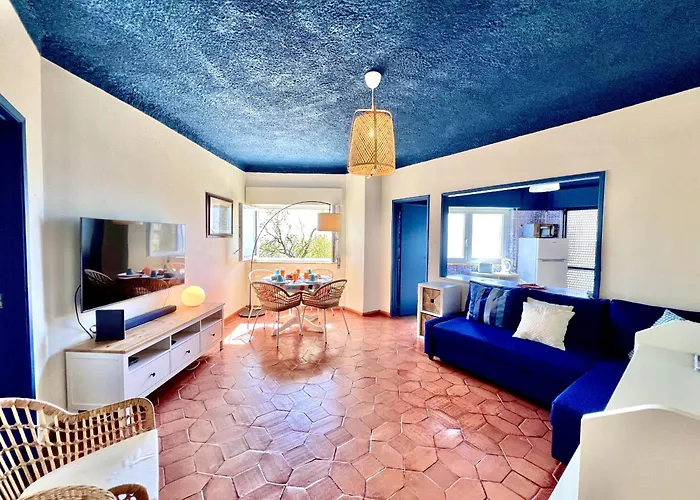 Ocean Breeze 2 By Homing Daire Lagos