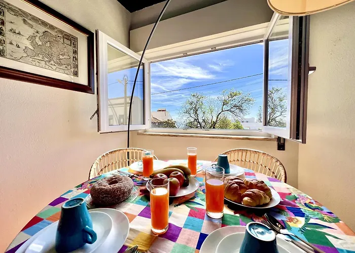 Ocean Breeze 2 By Homing Daire