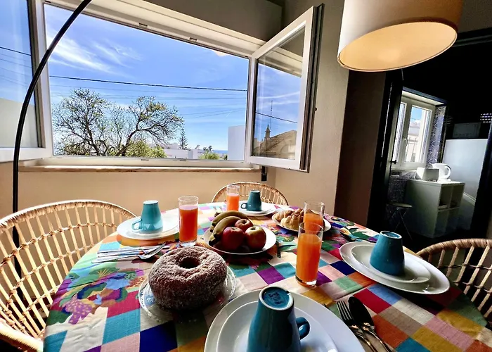 Ocean Breeze 2 By Homing Daire